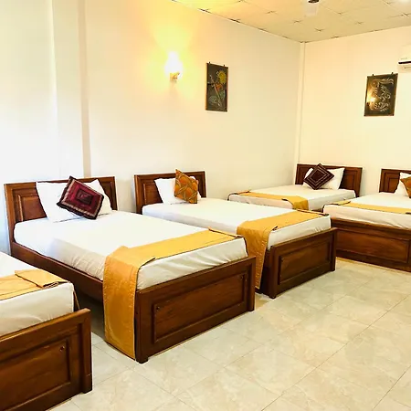 Royal Nest Bed & Breakfast Polonnaruwa Exterior photo